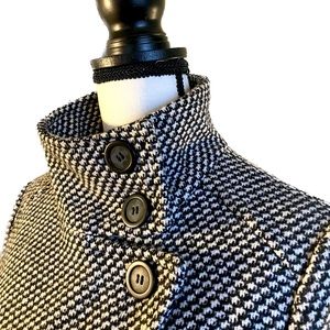 VINTAGE STYLISH BLACK AND WHITE CHECKERED PEACOAT MEDIUM